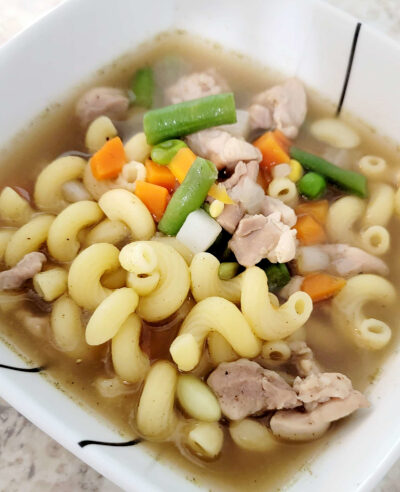 Easy 5-ingredient chicken noodle soup recipe for your sick family